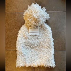 NWT Fuzzy Lemon Toque